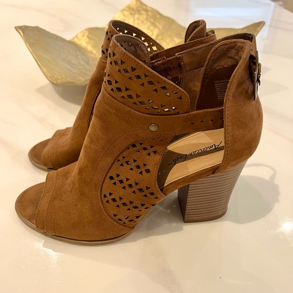 American Eagle Outfitters Shoes - Faux suede beautiful 8.5 bootie open toe sandal